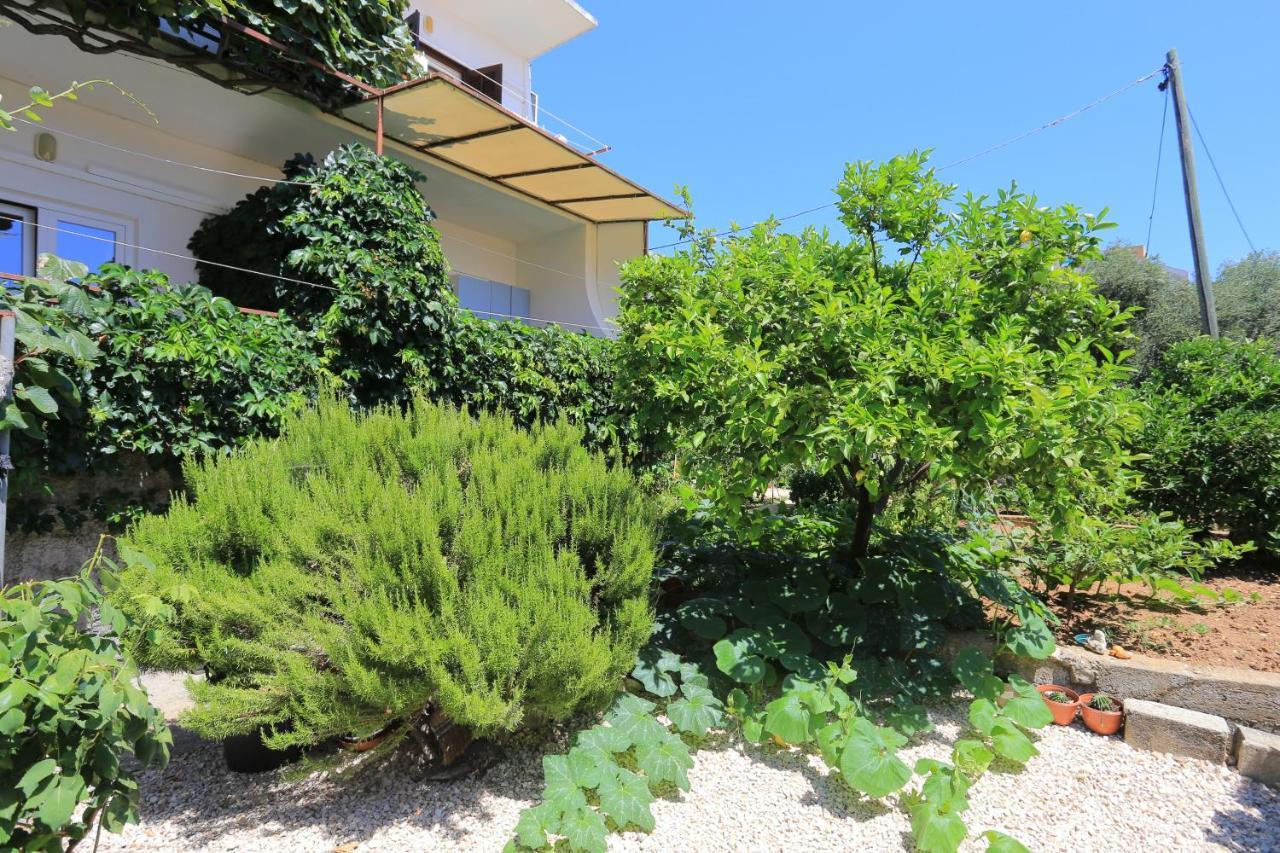 Apartment Zivogosce - Blato 1057D Экстерьер фото