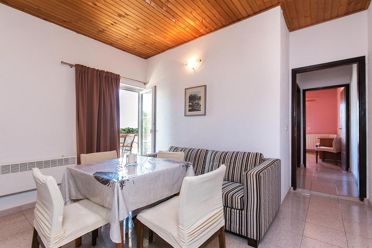 Apartment Zivogosce - Blato 1057D Экстерьер фото